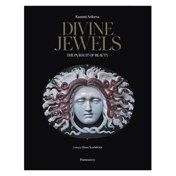 Divine Jewels : The Pursuit of Beauty